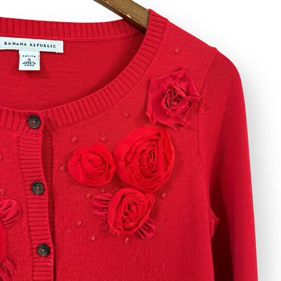 Banana Republic Floral Embellished Red Cardigan Merino Wool Blend SP Holiday - Picture 3 of 11